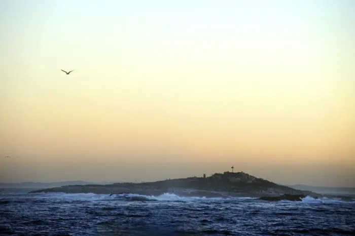 Framed Print : Seal Island - at dawn - False Bay, South Africa Framed Print : Seal Island - at dawn - False Bay, South Africa