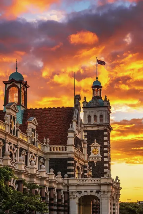 Framed Print : Sunset over the Dunedin Railway Station, Dunedin, South Island, New Zealand (Editorial Use Only) Date: 22-06-2021 Framed Print : Sunset over the Dunedin Railway Station, Dunedin, South Island, New Zealand (Editorial Use Only) Date: 22-06-2021