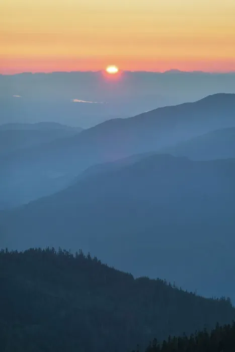 Framed Print : Sunset from Skyline Divide. Mount Baker Wilderness, North Cascades, Washington State Date: 11-07-2021 Framed Print : Sunset from Skyline Divide. Mount Baker Wilderness, North Cascades, Washington State Date: 11-07-2021