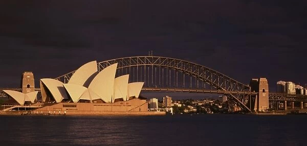 Sydney Opera House & Harbour Bridge from Mrs Macquarie's Chair Sydney, New South Wales, Australia JLR07043