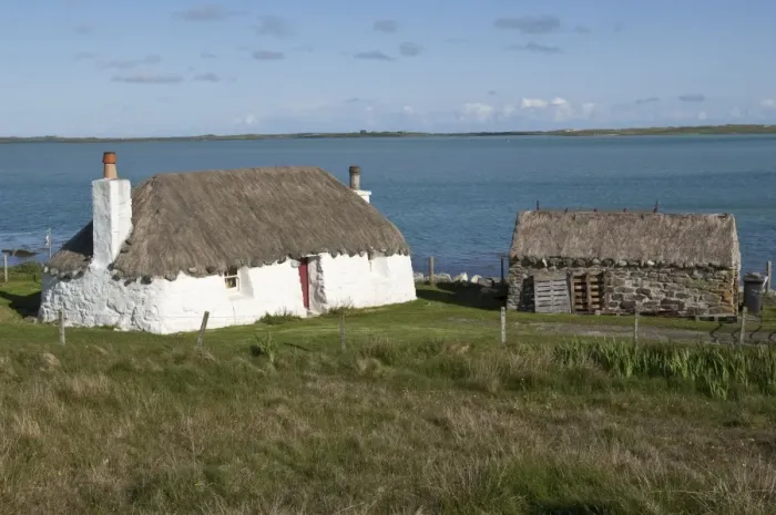 Framed Print : Traditional cottage - with thatch roof - Sollas - North Uist - Outer Hebrides - Scotland Framed Print : Traditional cottage - with thatch roof - Sollas - North Uist - Outer Hebrides - Scotland