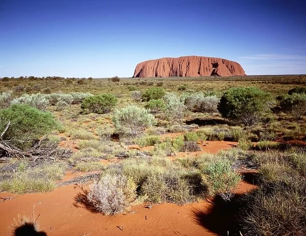 Uluru  /  Ayers Rock - Uluru-Kata Tjuta National Park (World Heritage Area), Northern Territory, Australia JLR04821