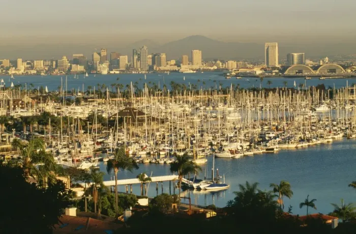 Framed Print : USA FG 11419 Shelter Island & San Diego skyline, San Diego California. © Francois Gohier / ARDEA LONDON Framed Print : USA FG 11419 Shelter Island & San Diego skyline, San Diego California. © Francois Gohier / ARDEA LONDON