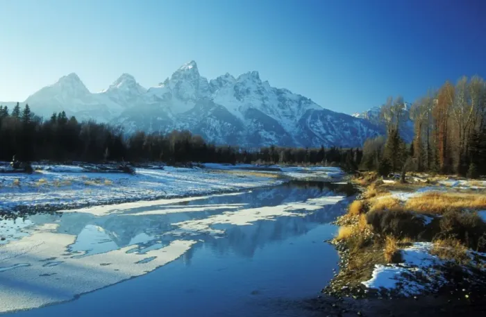 Framed Print : USA TOM 561 Snake River, Grand Teton National Park, Wyoming Rockies, USA. © Tom & Pat Leeson / ardea. com Framed Print : USA TOM 561 Snake River, Grand Teton National Park, Wyoming Rockies, USA. © Tom & Pat Leeson / ardea. com