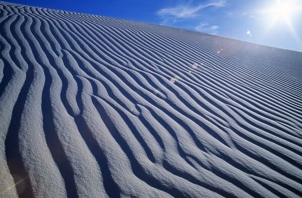 USA - white sand desert, showing patterns New Mexico, USA