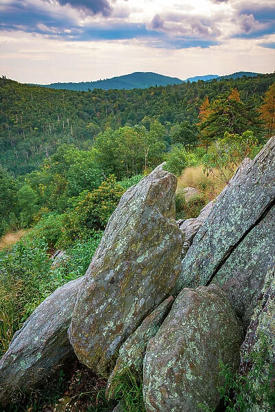 Vista with boulders, Shenandoah, Blue Ridge Parkway, Smoky Mountains, USA. Date: 02-10-2018