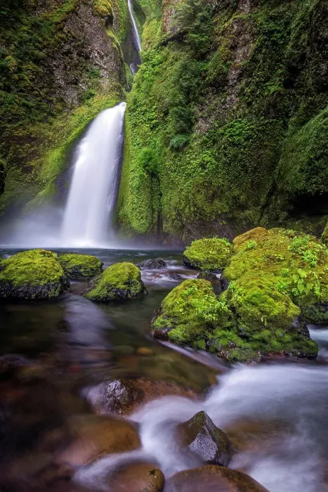 Framed Print : Wahclella Falls along Tanner Creek, Columbia River Gorge, Oregon Date: 18-06-2013 Framed Print : Wahclella Falls along Tanner Creek, Columbia River Gorge, Oregon Date: 18-06-2013