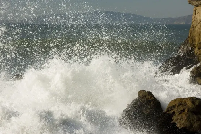 Framed Print : Waves breaking on the rocky Pacific Ocean coast of San Francisco, central / north California, USA