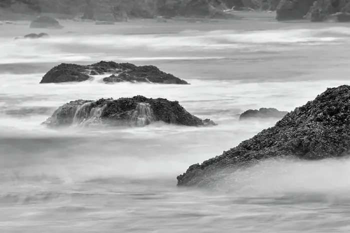 Framed Print : Waves crashing on rocks, Bandon Beach, Oregon Date: 25-12-2006 Framed Print : Waves crashing on rocks, Bandon Beach, Oregon Date: 25-12-2006