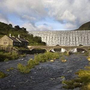 Caban Coch dam overflowing - July - Elan Valley - Mid-Wales - UK