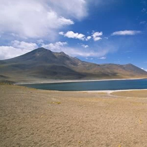 Chile - Atacama Andes & Laguna Minique on the Altiplano 4000 m +