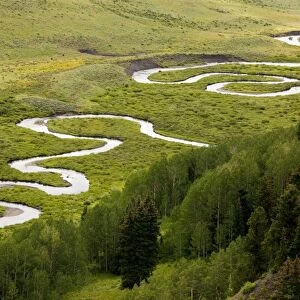 Classic meanders on East River, in Grand Mesa- Uncompahgre Gunnison National Forest, Crested Butte, The Rockies, Colorado, USA, North America