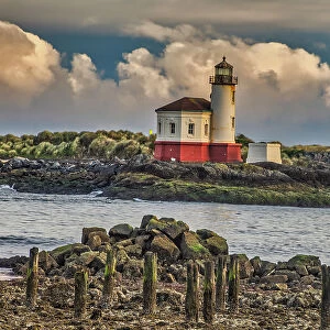 Coquille River Lighthouse, Bandon, Oregon Date: 26-04-2021