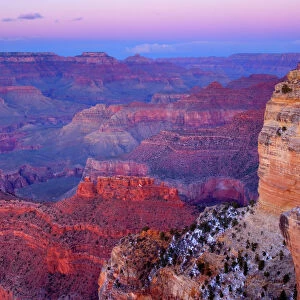 Grand Canyon - panoramic view from Yavapai Point towards the North Rim of the Grand Canyon - dusk - Grand Canyon National Park - South Rim