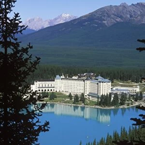 Lake Louise Hotel - Banff National Park - Canada - Alberta