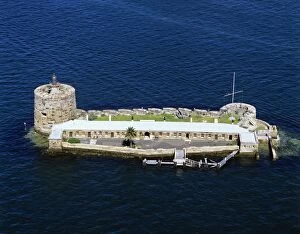 Images Dated 14th January 2009: Aerial - Fort Denison (Pinchgut) Sydney Harbour National Park, Sydney, New South Wales