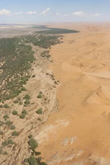 Images Dated 30th March 2008: Aerial view of the dry bed of the Kuiseb river