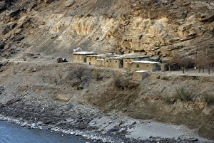 Images Dated 2nd December 2007: Afghanistan - small cottage - Pamir mountain at the border of Tajikistan