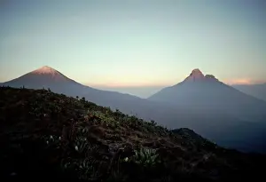 Landscapes Prints: Africa AW 4131 Mountains Karisimbi / Mikeno and full Moon