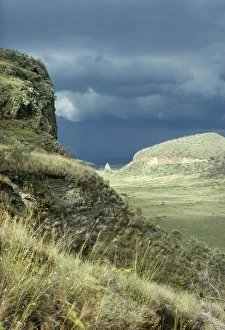 Images Dated 18th October 2004: Africa Hell's Gate, Kenya