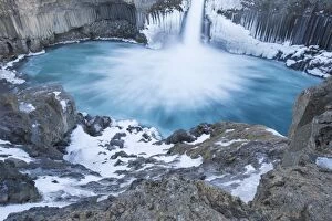 Images Dated 10th February 2017: Aldeyjarfoss waterfall situated on the Skjalfandafljot