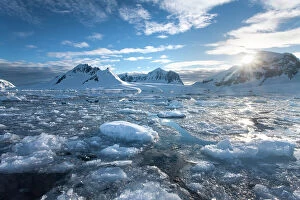 Antarctica, Port Lockroy, Ice fills Nuemeyer