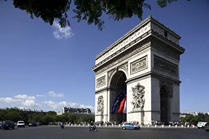 Arc de Triomphe at Place de Charles de Gaulle