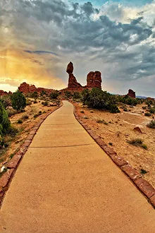 Color Collection: Arches National Park evening light. USA, Utah Date: 01-10-2006