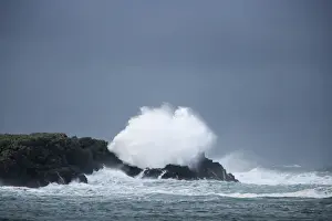 Islay Prints: Atlantic Storm Waves breaking on rocky shore - Porthnahaven - Islay - Scotland - UK LA005393