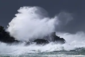 Islay Prints: Atlantic Storm Waves breaking on rocky shore - Porthnahaven - Islay - Scotland - UK LA005427