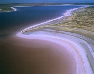AUS-1894 Lake Eyre North - dry salt lake that floods a few times each century and Jackboot Bay