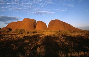 Images Dated 22nd February 2006: Australia - Kata Tjuta (the Olgas) Uluru-kata Tjuta National Park, Northern Territory