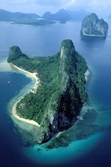 Bacuit Bay - near El Nido, Malapacao Island, Palawan, Philippines JPF37947