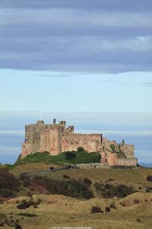 Images Dated 5th October 2007: Bamburgh Castle - view south of castle from beach