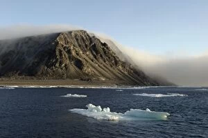 Images Dated 26th August 2003: banquise nord Svalbard. Spitzberg. Norvege
