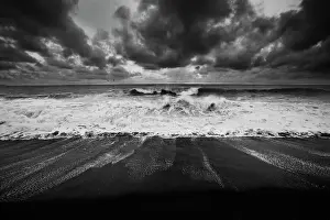 Beach & Waves. Monterico Beach - Pacific Ocean - Guatemala. Black & White