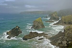 Bedruthan Steps - overview over rugged coastline and sea stacks