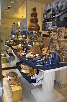 Chocolate Gallery: Belgium, Antwerp, Chocolatier Burie window