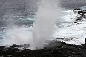 Blow Hole Prints: Blowhole. Espagnola - Galapagos islands