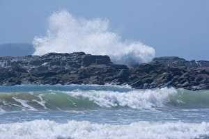 Images Dated 31st January 2008: Blowhole - massive waves rushing up against cliffs creating an uprising fountain