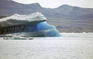 Images Dated 26th May 2009: The blue ice of Qooroq Icefjord, Narsarsuaq