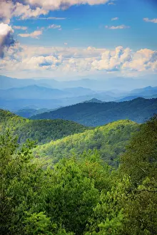 Miller Prints: Blue Ridge Parkway vista, Smoky Mountains, USA. Date: 30-09-2018