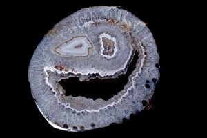 Images Dated 10th January 2015: Brazilian Agate in shape of smiley face