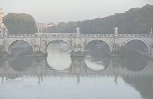 Bridge crossing Tiber River
