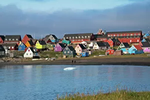 Houses Gallery: Brightly painted houses on the beach, Qeqertarsuaq