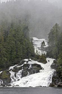 Images Dated 1st October 2007: Butedale Waterfalls. British Colombia - Canada