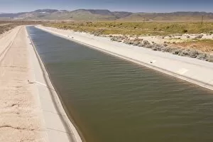 California Aqueduct irrigation canal in Antelope Valley