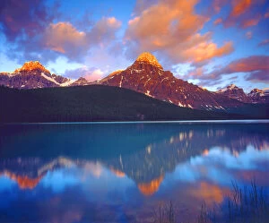 Banff Gallery: Canada, Alberta, Sunrise over a lake in