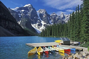 Images Dated 11th March 2011: Canoes for rent on Moraine Lake, Banff National