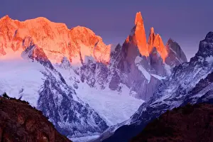 Sunrise Prints: Cerro Torre - Cerro Torre at sunrise - Los Glaciares National Park - Patagonia - Argentina - South America